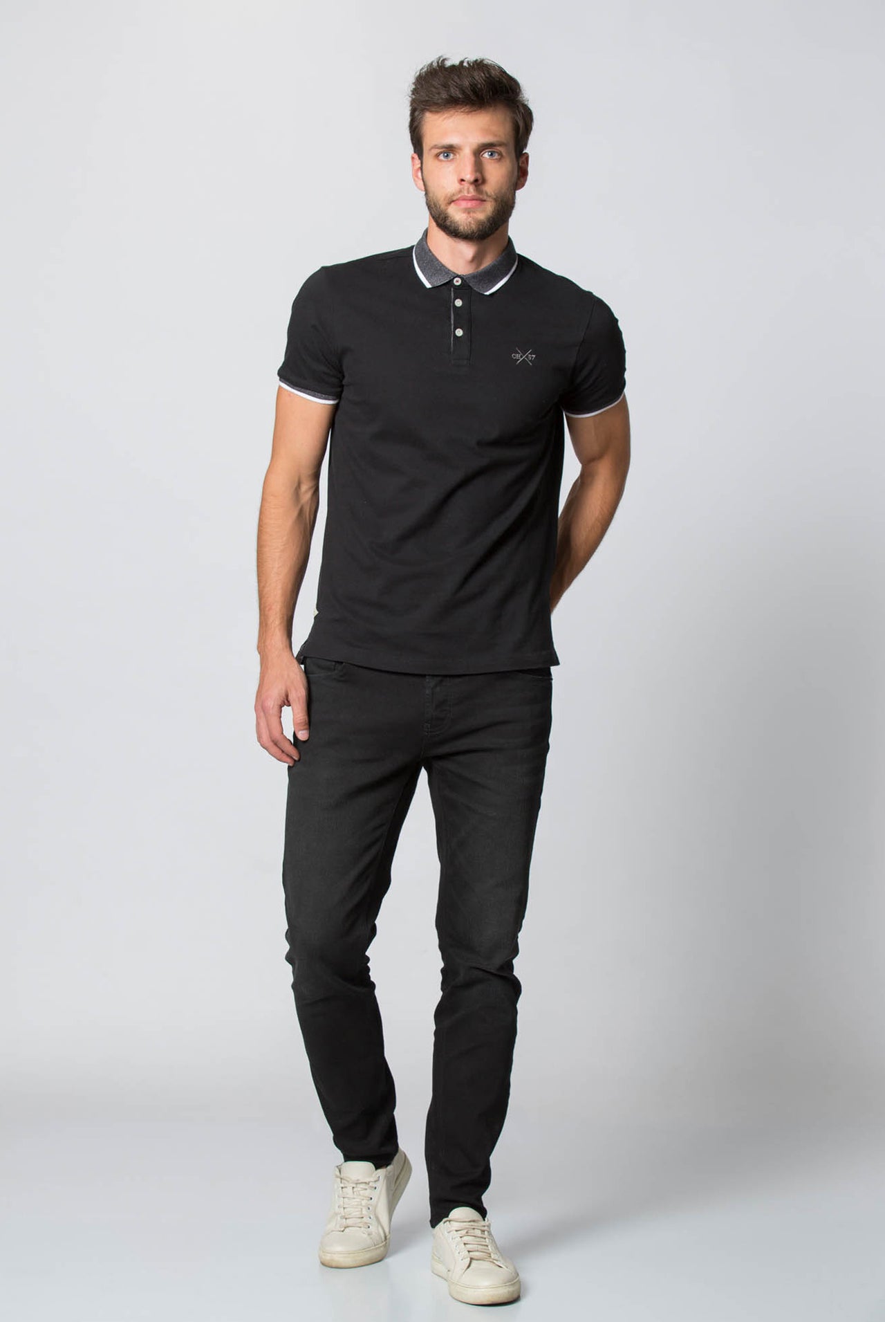 Polo Chevignon Negro Silueta Classic