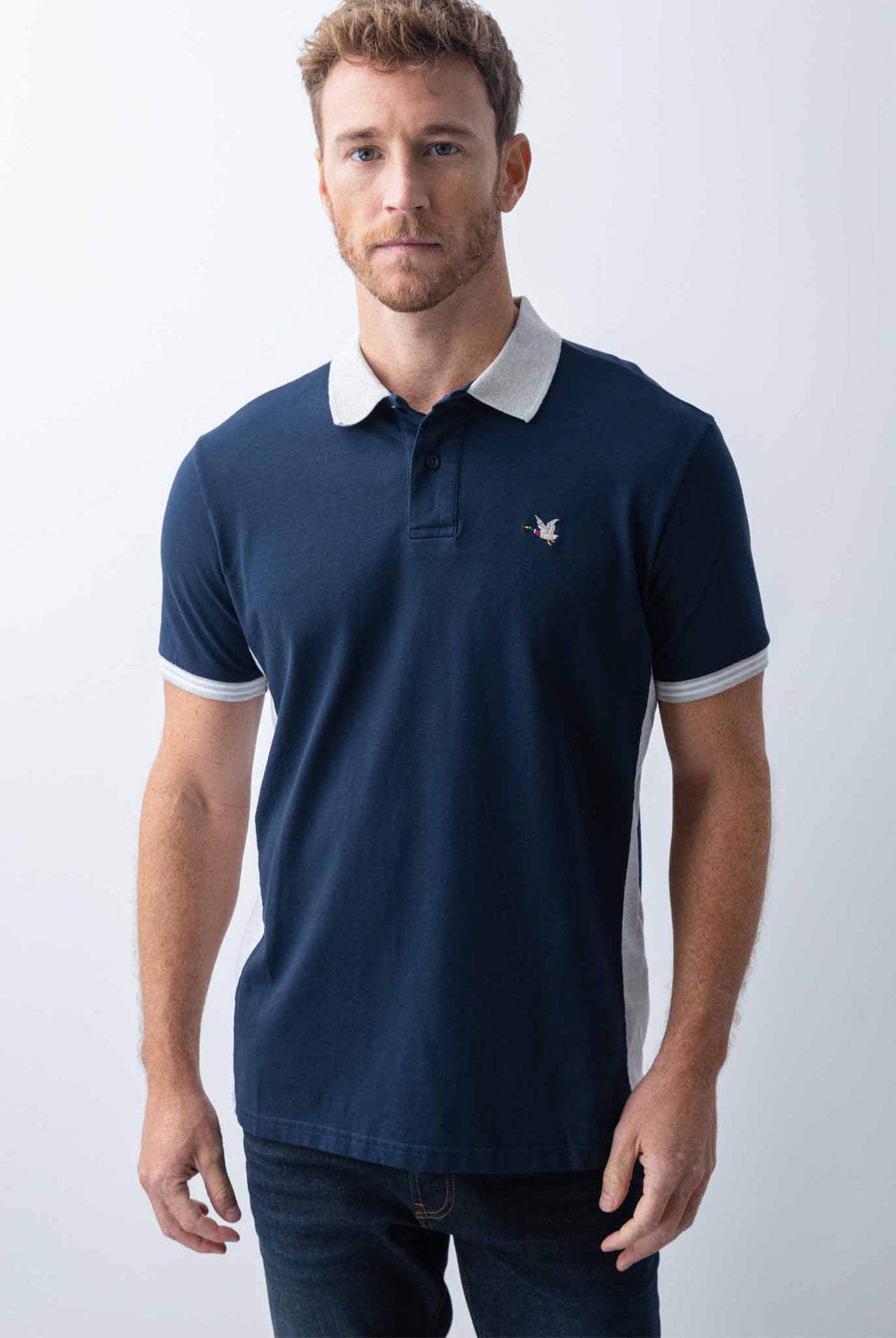 Polo Chevignon Azul Oscuro Cuello Gris