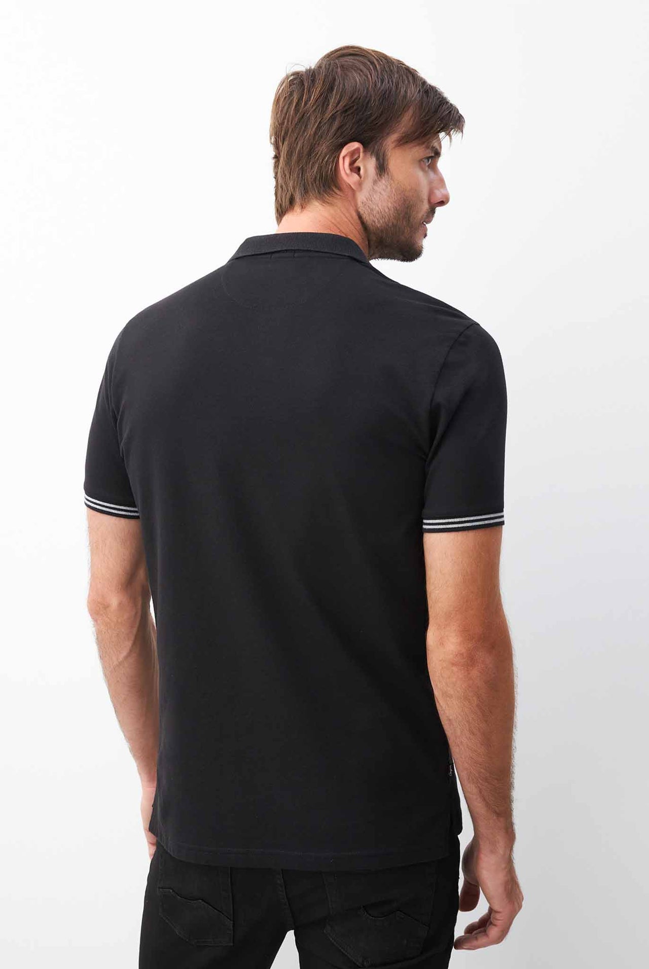 Polo Chevignon Negro con Marquilla
