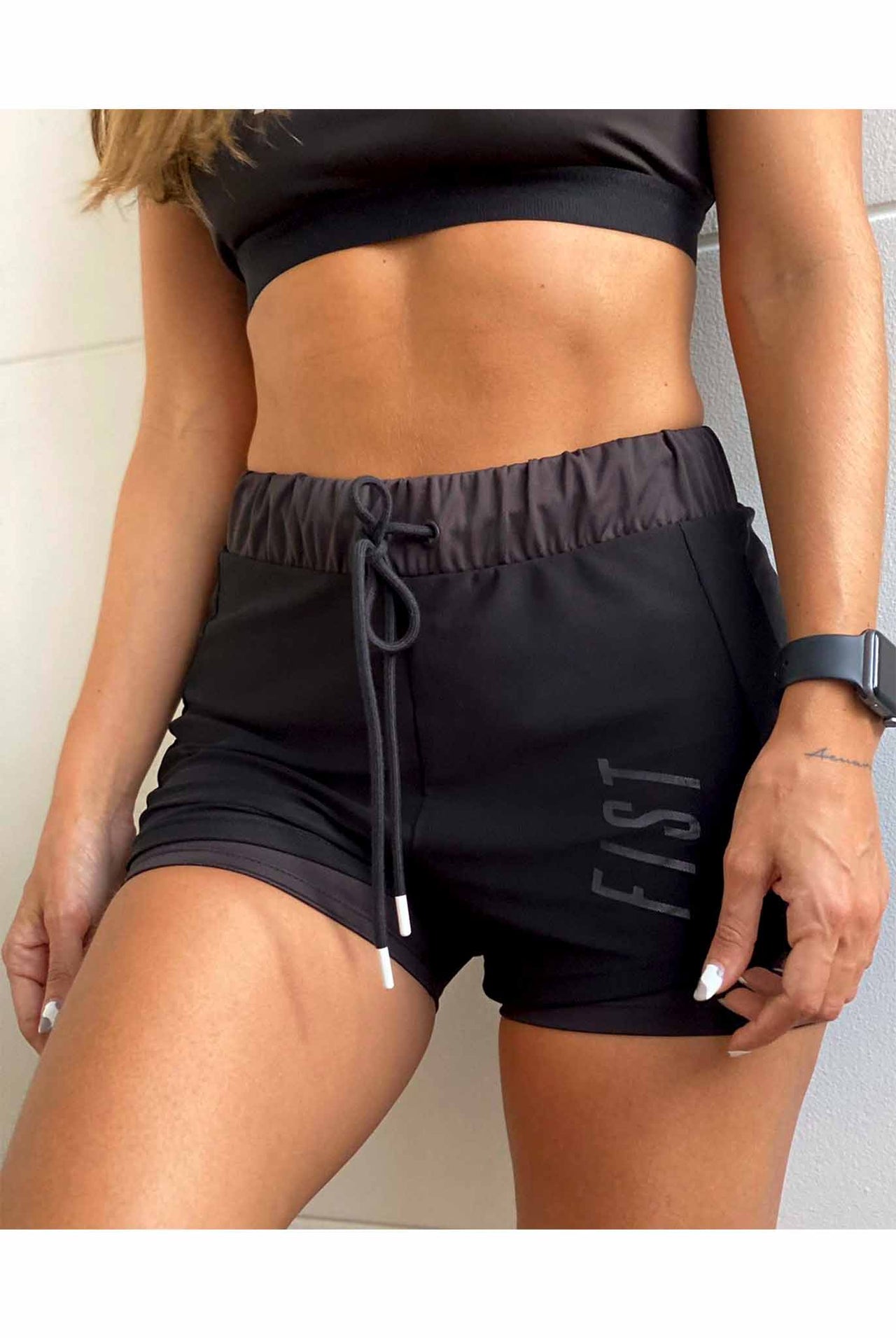 Short Fist Black Mesh
