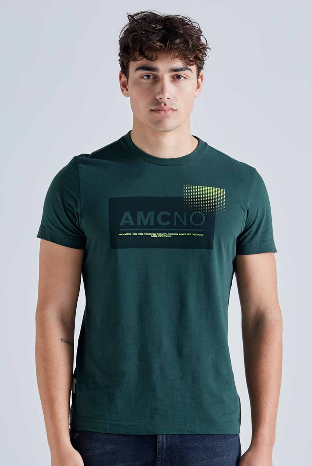Camiseta Americanino Estampado frontal AMCNO En Contraste